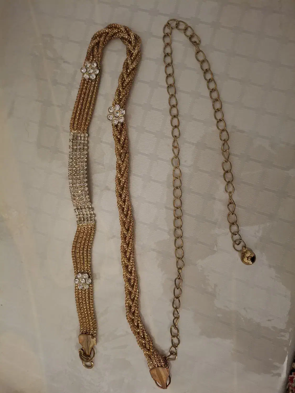 کمربند طلایی نگین دار زنانه|کیف، کفش، کمربند|تهران, شهرک آپادانا|دیوار