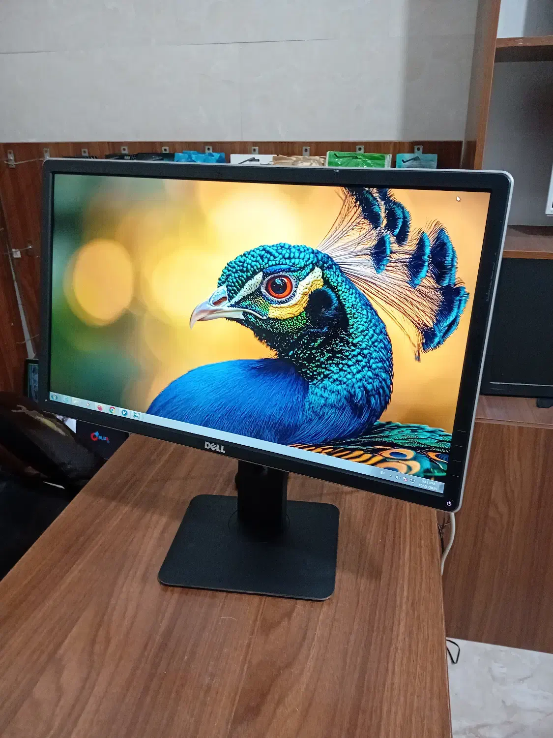 مانیتور 23 اینچ با پایه آسانسوری|قطعات و لوازم جانبی رایانه|بابل, |دیوار