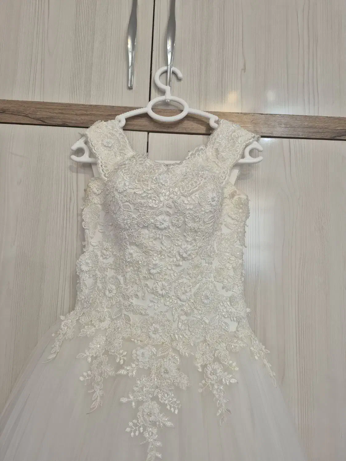 لباس عروس|لباس|فرخشهر, |دیوار