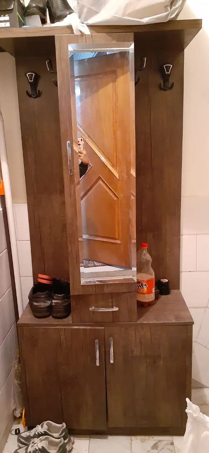 میز تلوزیون در حد نوو جا کفشی|میز تلویزیون|اراک, |دیوار