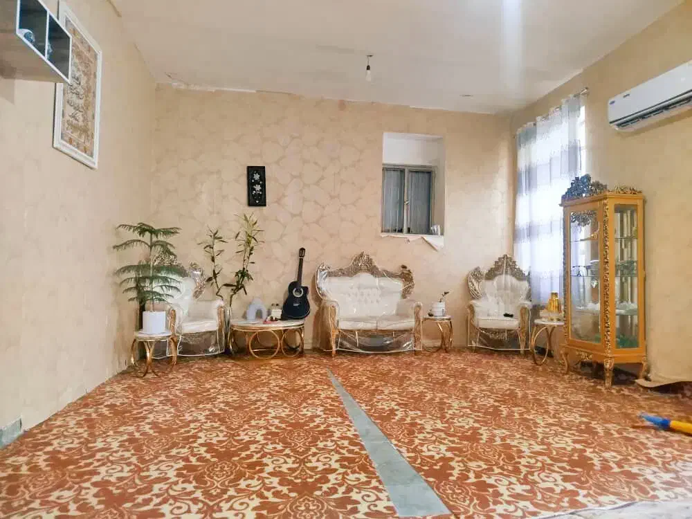 اجاره خانه قدیمی تیرآهنی مرکز شهر|اجارهٔ خانه و ویلا|جیرفت, |دیوار