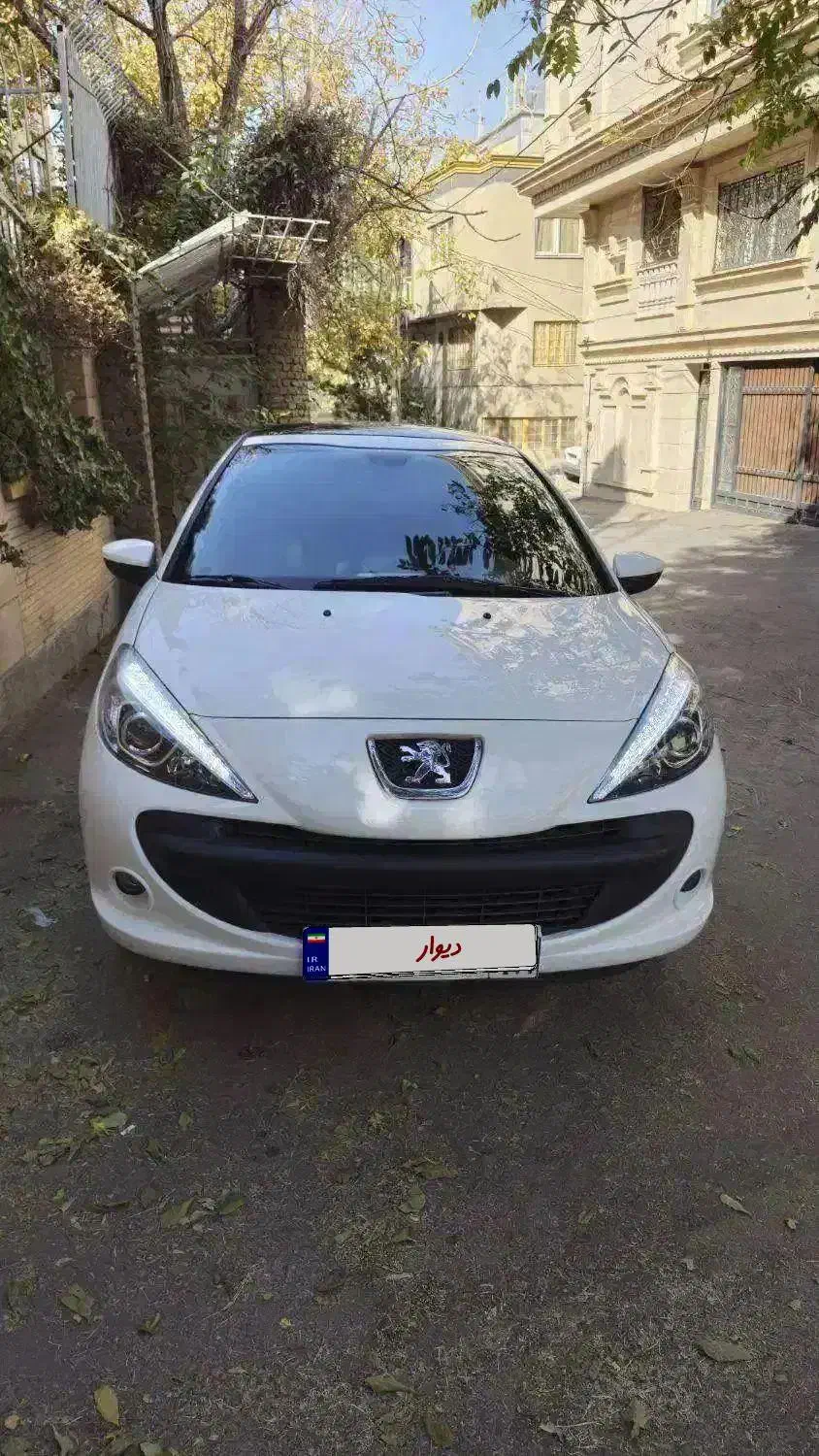 ۲۰۷ پانوراما ارتقا سفید ۱۴۰۳|خودرو سواری و وانت|همدان, |دیوار