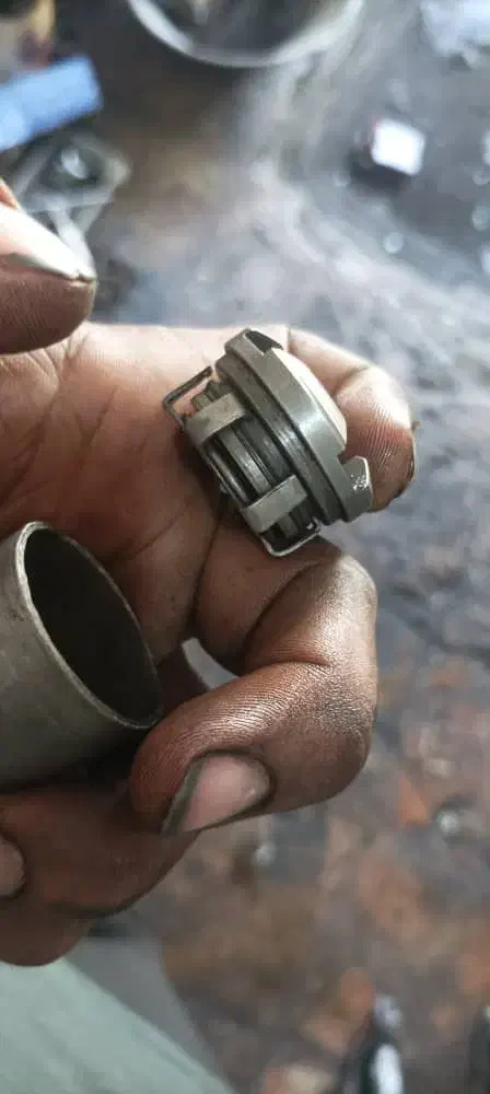 کمک فنر انواع ماشین ایرانی و خارجی|قطعات یدکی و لوازم جانبی|بروجرد, |دیوار