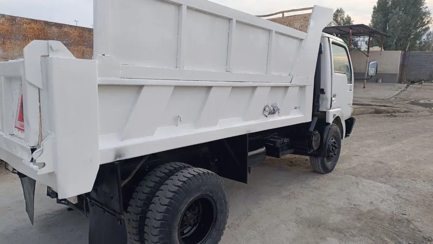 کاویان 6تن کمپرسی بدون رنگ بدون خرج|خودرو سنگین|شیراز, عفیف‌آباد|دیوار