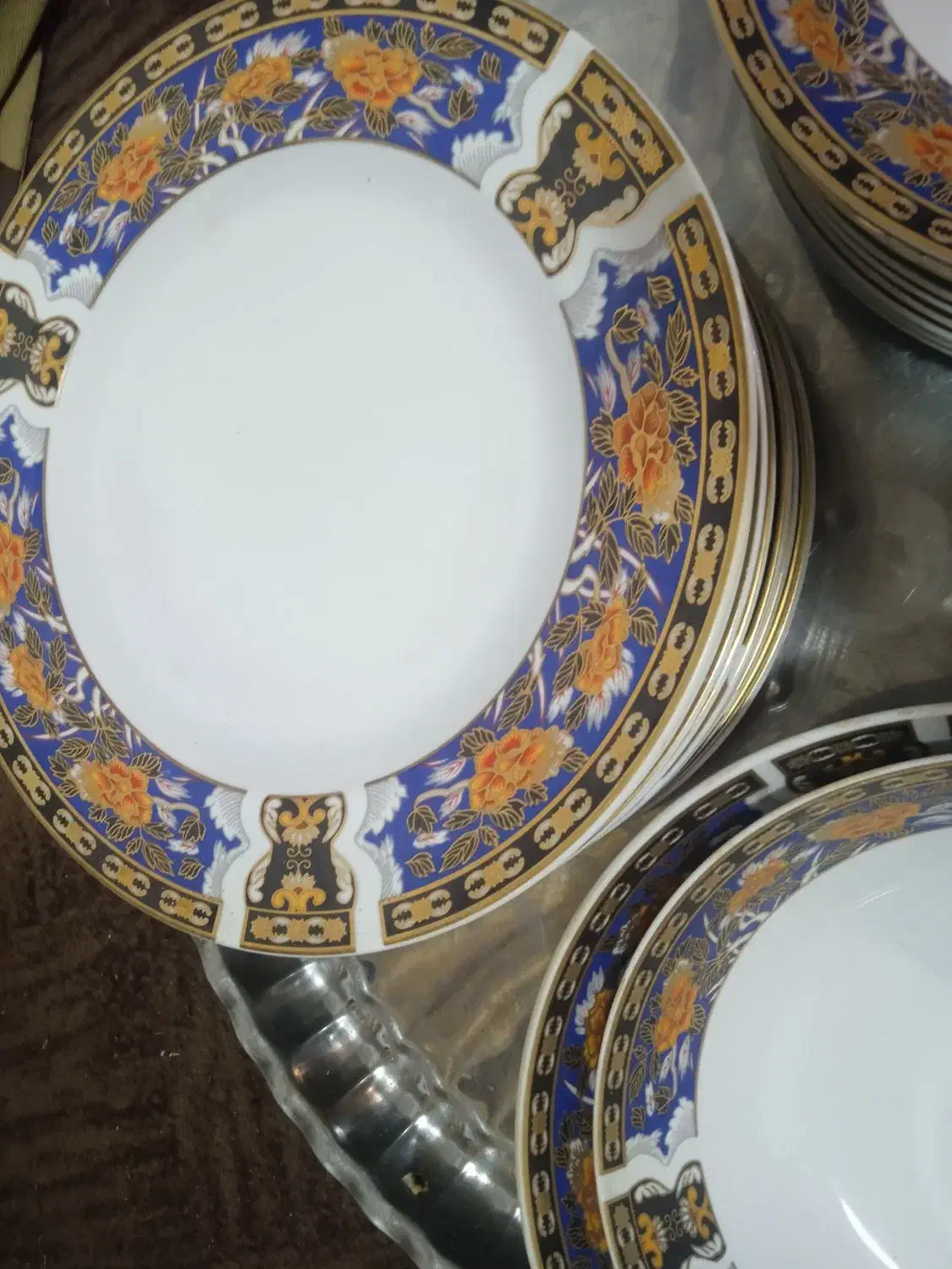 چینی ۱۲نفره مارک مقصود|ظروف سرو و پذیرایی|خرمشهر, |دیوار