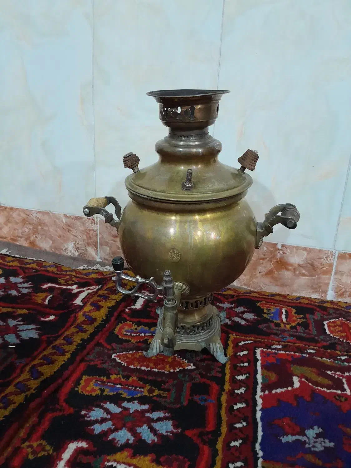 سماور زغالی قدیمی ۶ لیتری کاملا سالم|سماور، چایساز، قهوهساز|آذرشهر, |دیوار