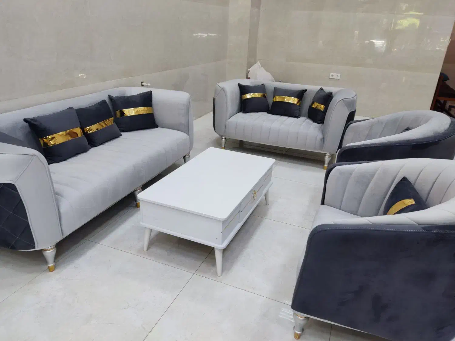 مبلمان دارکوب|مبلمان خانگی و میز عسلی|گلپایگان, |دیوار