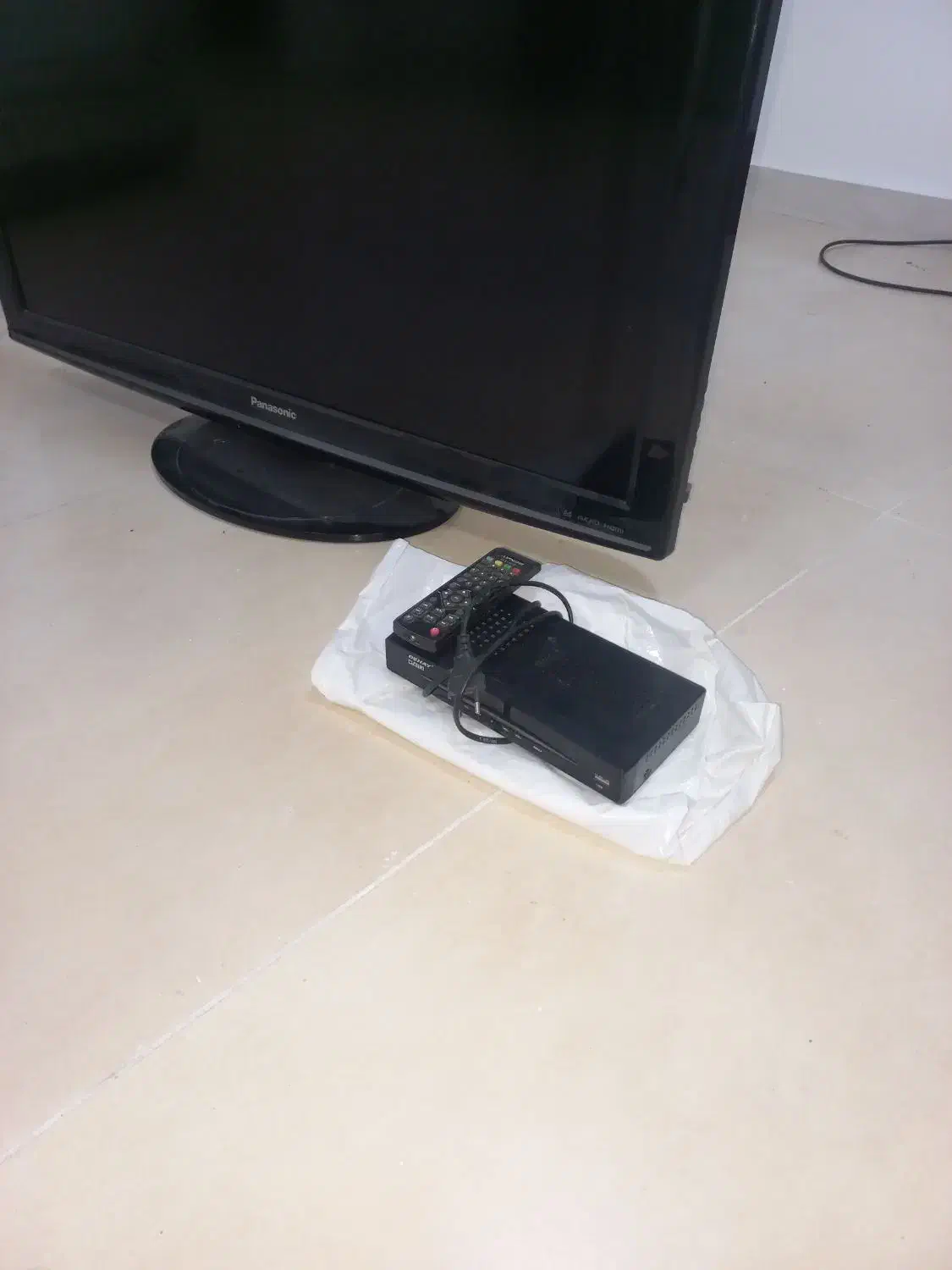 ال سی دی ۳۷ اینچ|تلویزیون و پروژکتور|بندر انزلی, جهانگانی|دیوار