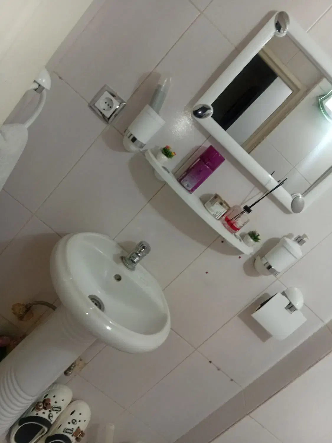 ست کامل روشویی با شیرآلات|لوازم سرویس بهداشتی|محمدیه-قزوین, |دیوار