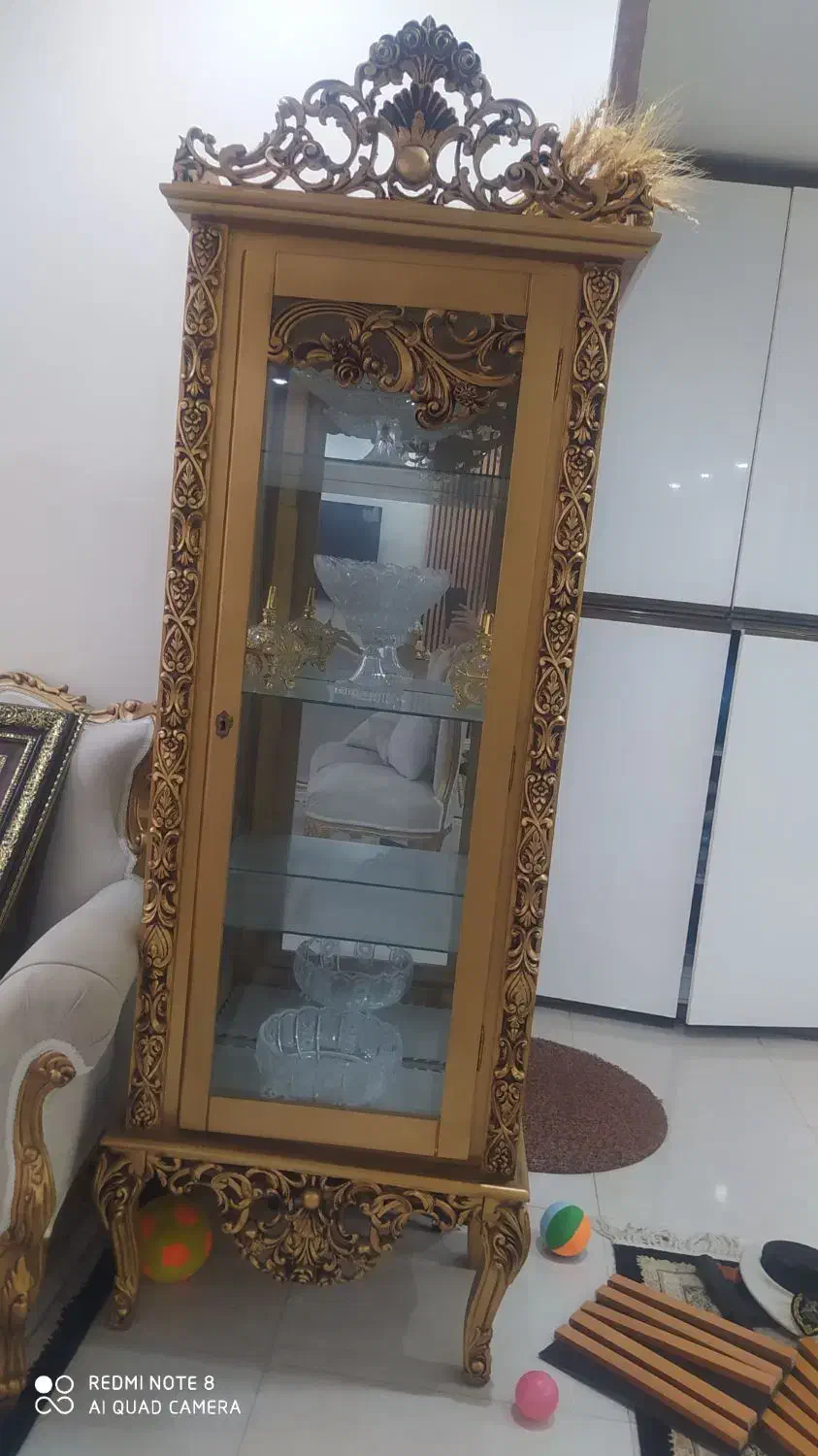 بوفه وساعت ایستاده طلایی رنگ|ساعت دیواری و تزئینی|بوشهر, |دیوار