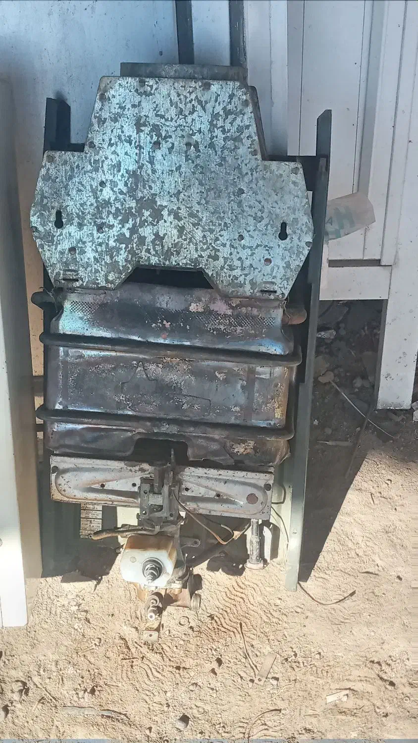 ابگرمکن‌‌دیواری‌b۱۵‌سالم|آبگرمکن، پکیج، شوفاژ|اردبیل, |دیوار