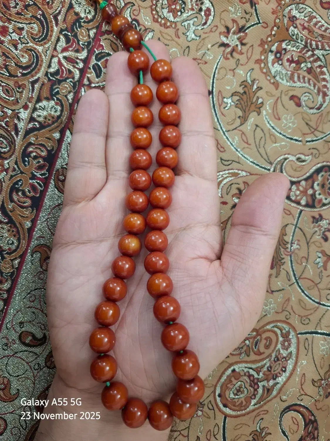 زیور آلات و تسبیح|کلکسیون اشیاء عتیقه|ارومیه, |دیوار