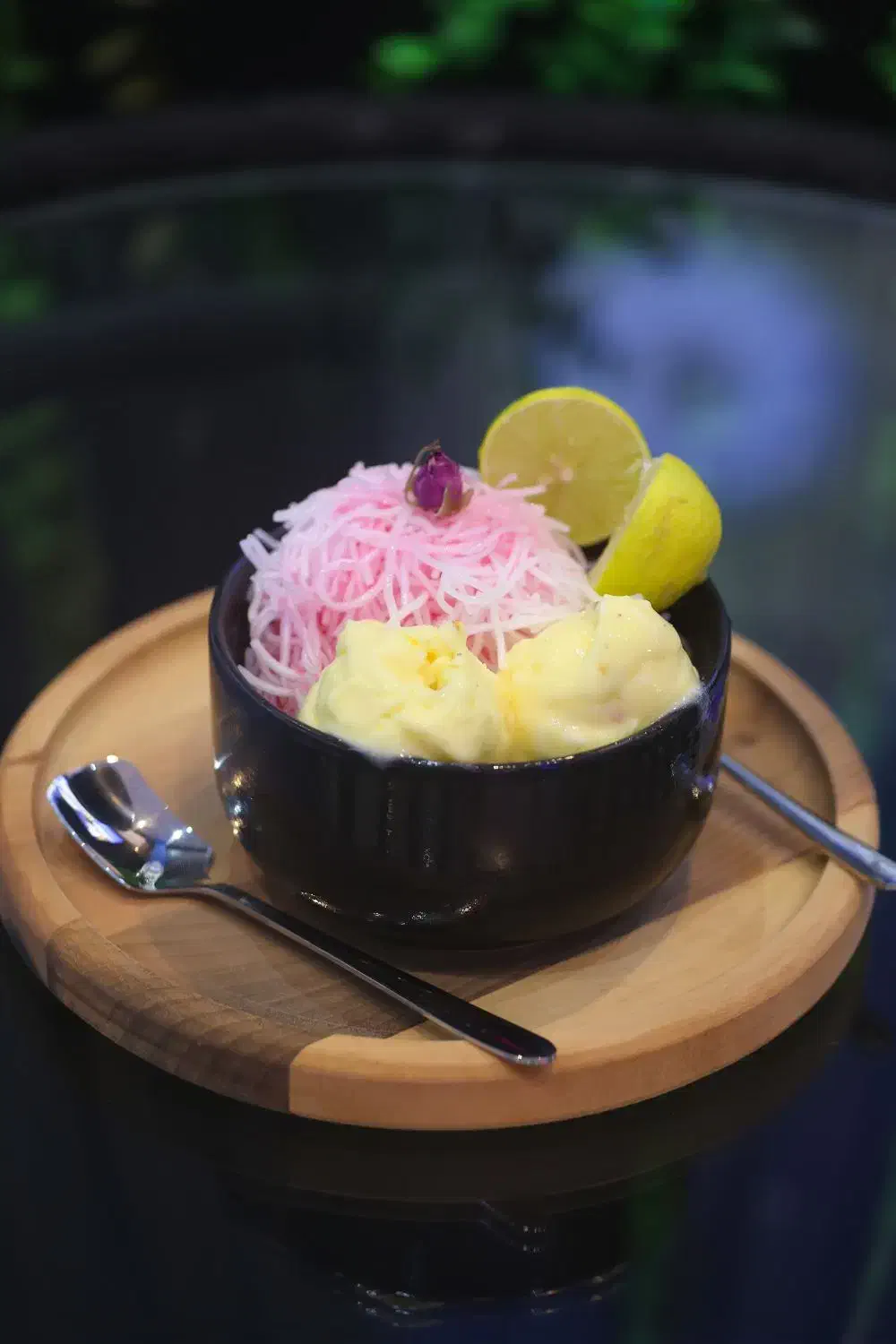 استخدام نیروی کافه بستنی آقا|استخدام خدمات فروشگاه و رستوران|بابلسر, |دیوار