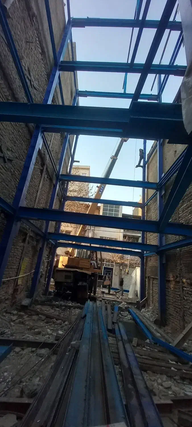 جوشکاری و ساخت اسکلت فلزی ساخت پله مدرن پله گرد|خدمات پیشه و مهارت|تهران, خاوران|دیوار