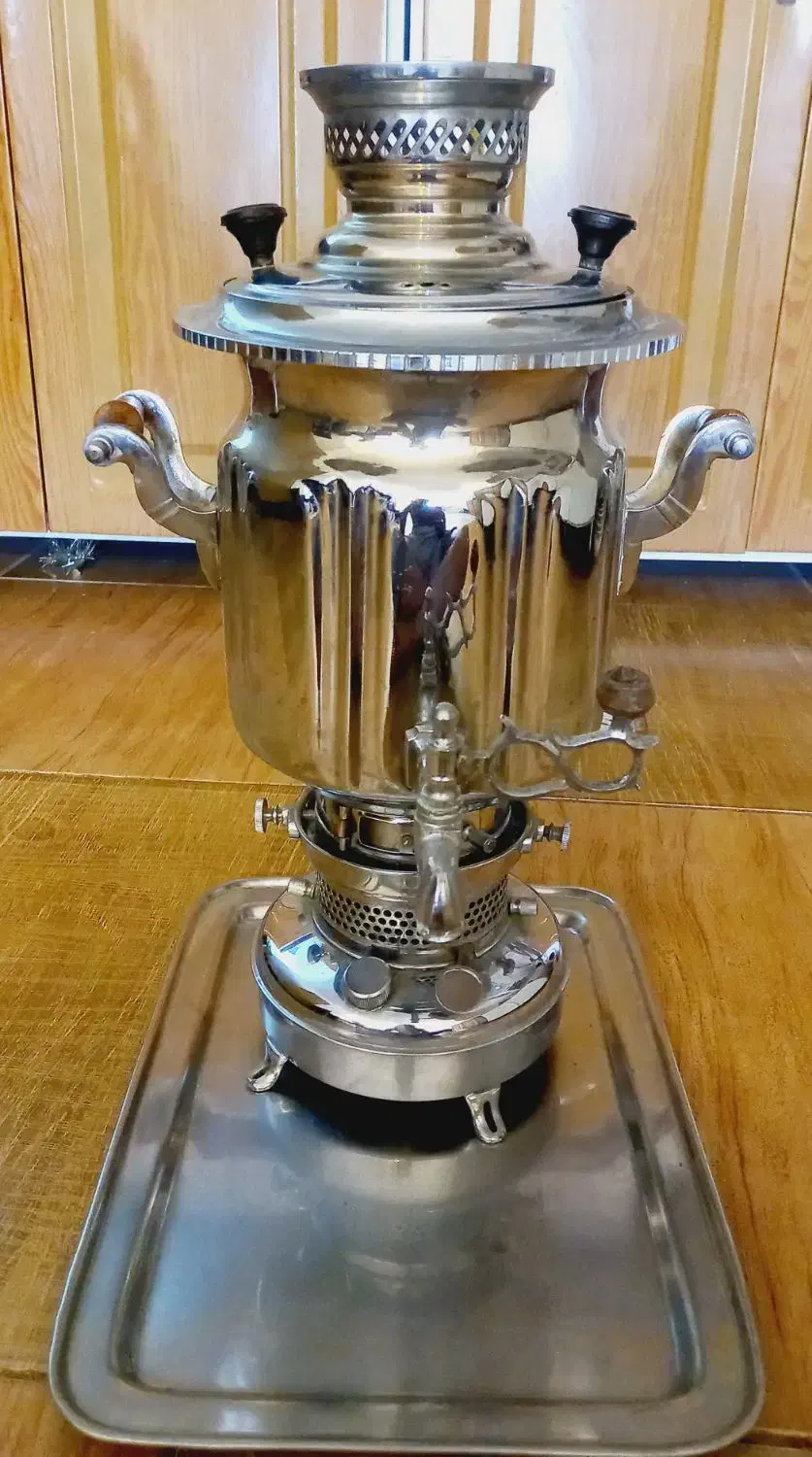 سماور نفتی نسب برنجی قدیمی باسینی درحدنو|کلکسیون اشیاء عتیقه|رفسنجان, |دیوار