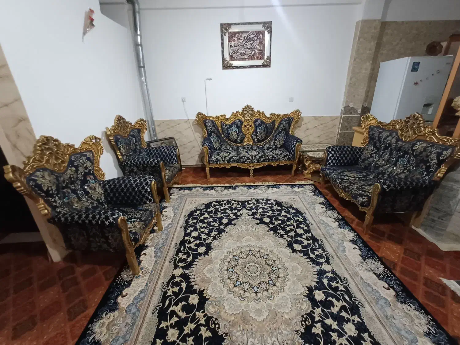 مبل هفت نفره همراه با دوتاعسلی ومیزرنگ سورمه ای|مبلمان خانگی و میز عسلی|قدس, شهر‌قدس|دیوار