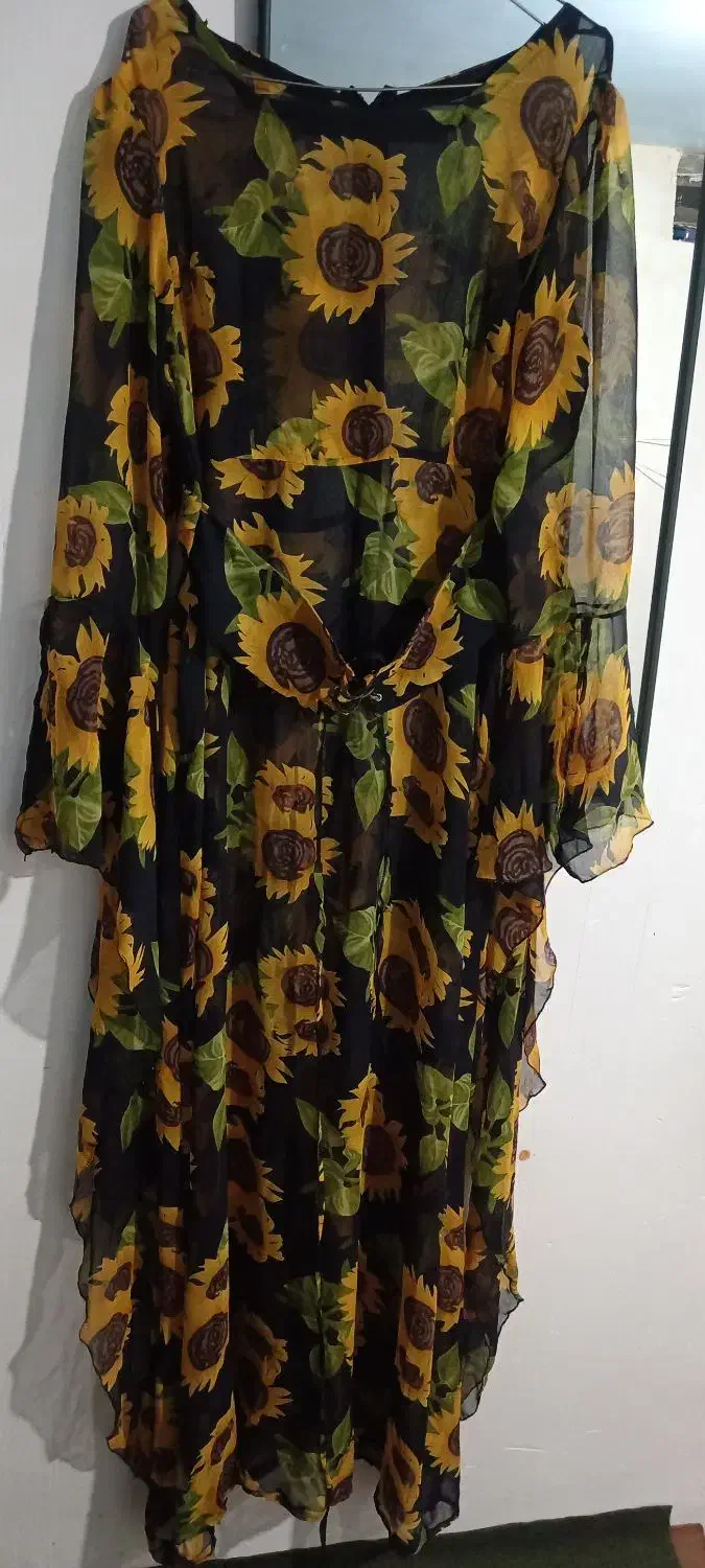 قصری در حد نو|لباس|مهاباد (آذربایجان غربی), |دیوار