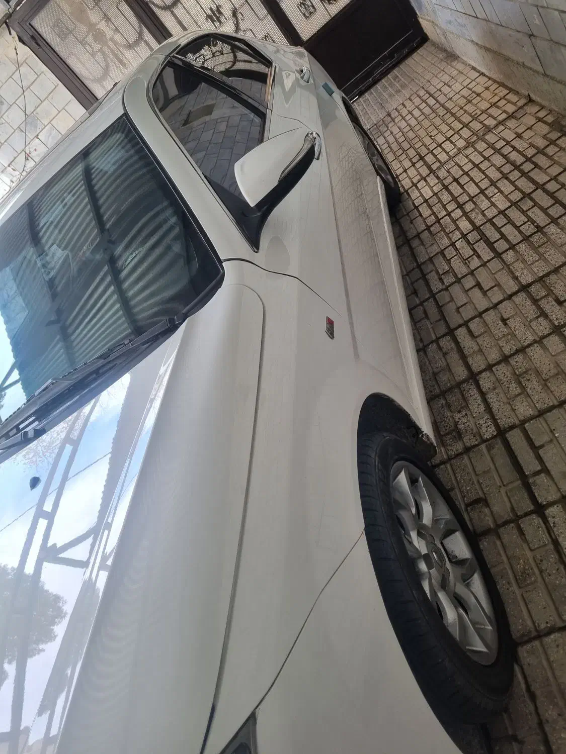 دنا پلاس اتومات سفید ۱۴۰۲|خودرو سواری و وانت|اراک, |دیوار