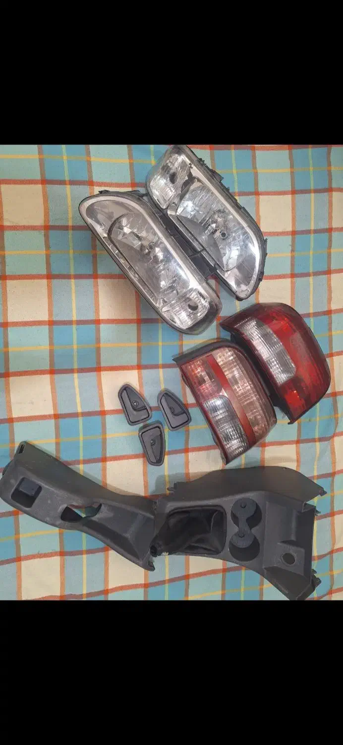 چراغ جلو عقب و کنسول پراید۱۳۱|قطعات یدکی و لوازم جانبی|قم, سراجه (۱۵ خرداد)|دیوار