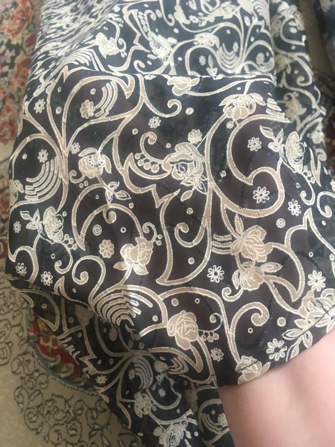 چادر مجلسی قد۱۷۰|لباس|ری, شهید غیوری (ابن باویه)|دیوار