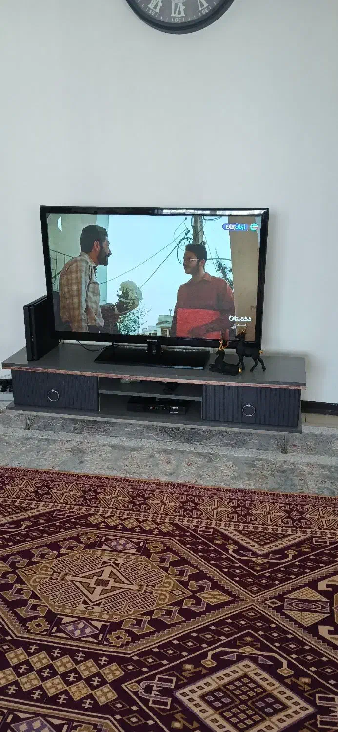 میز تلویزیون پایه فلزی|میز تلویزیون|پردیس, فاز ۳|دیوار