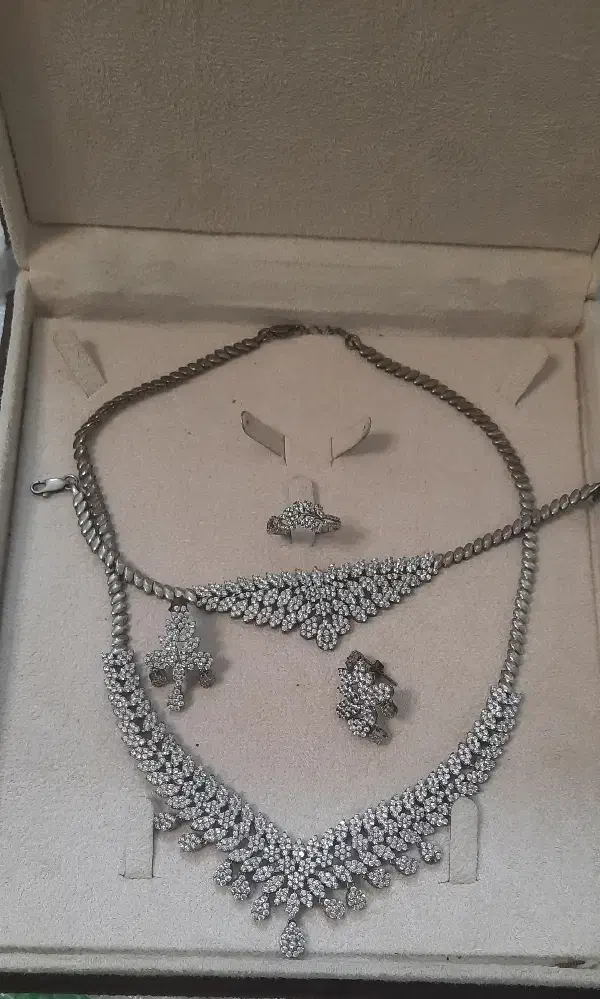 سرویس نقره در حد نو عیار ۹۲۵|جواهرات|کرمان, |دیوار