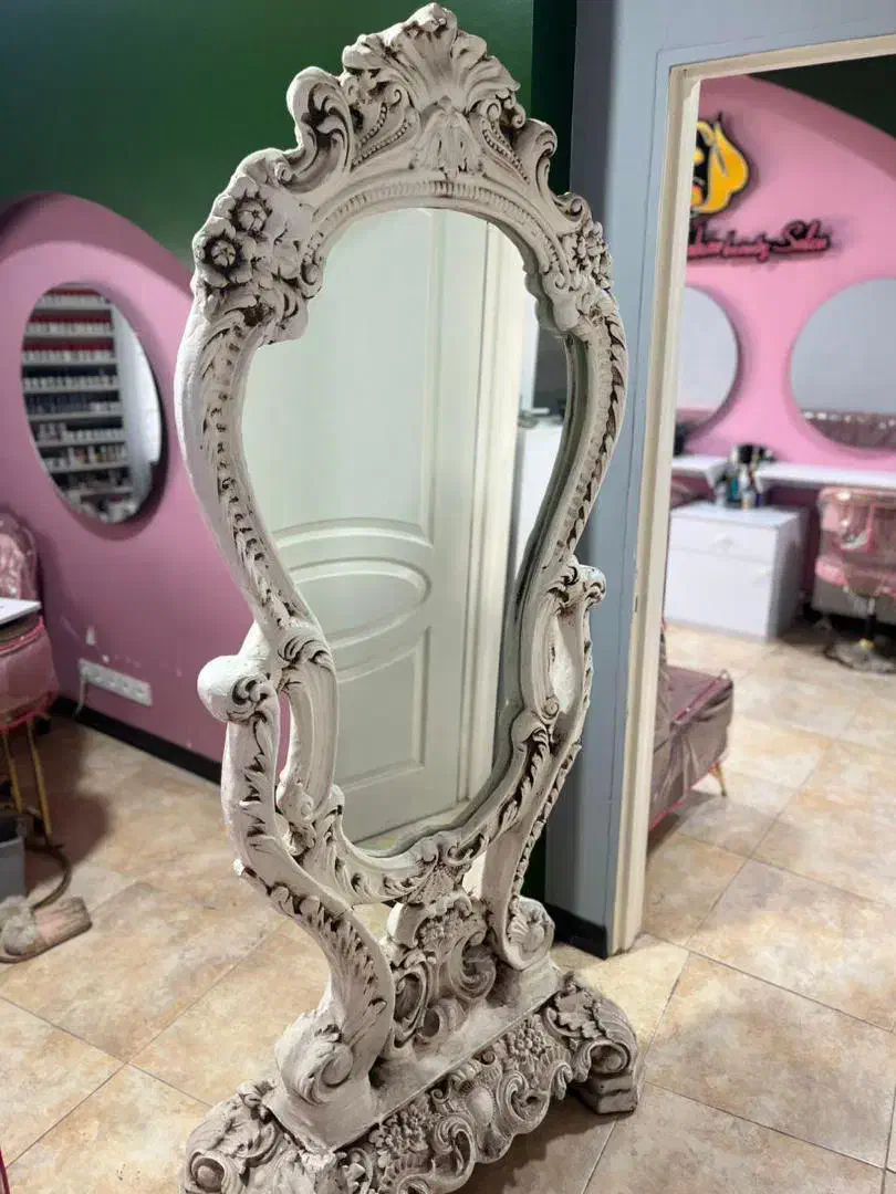 وسایل آرایشگاه|آرایشگاه و سالن‌های زیبایی|اراک, |دیوار