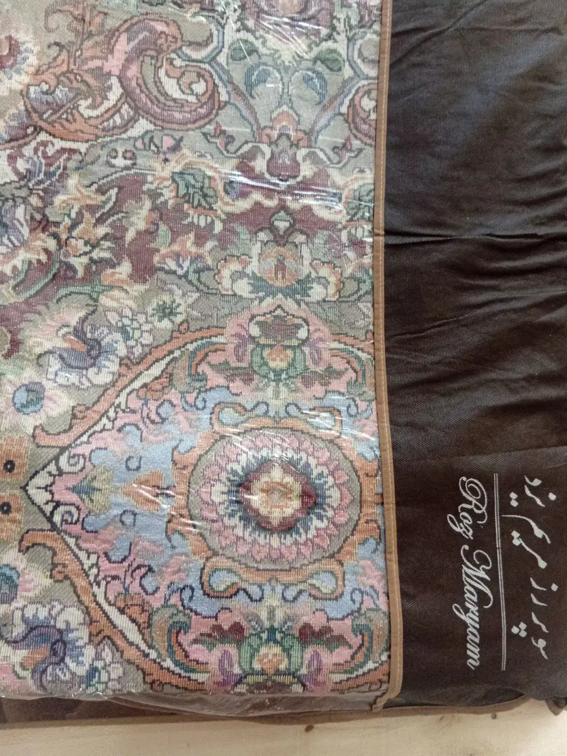 یک جفت روفرشی ۱۲متری طوسی زری داردرحد|روفرشی|همدان, |دیوار