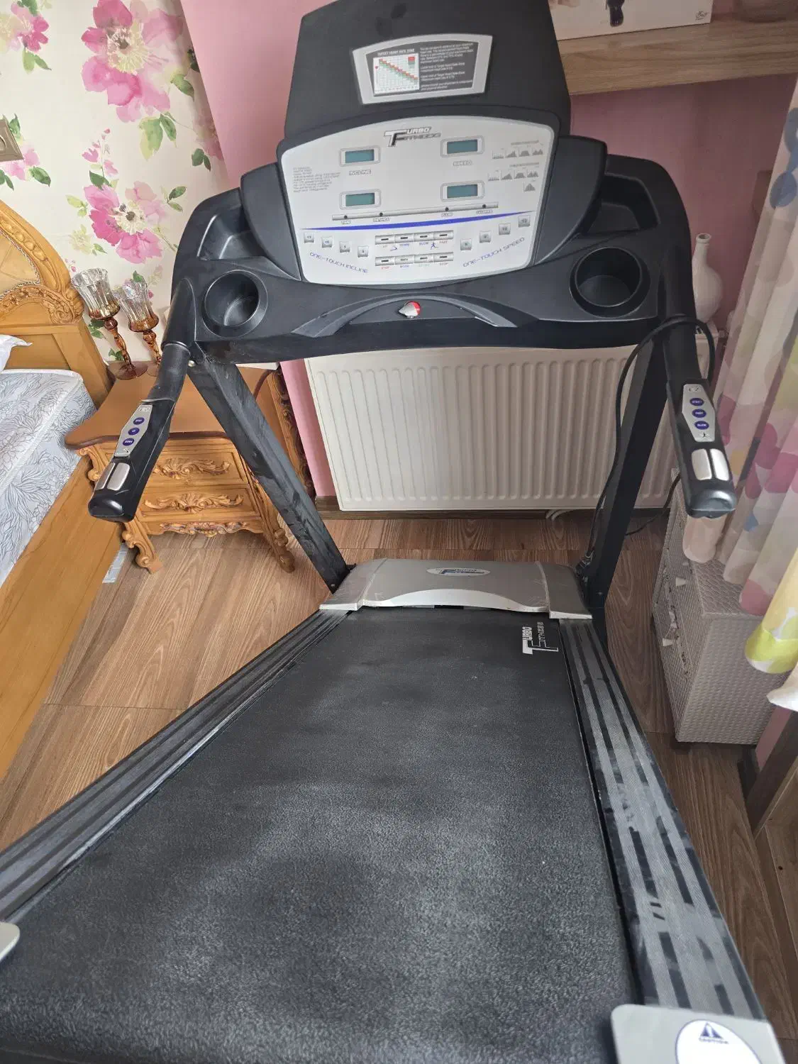 تردمیل در حد نو تایوان اصل ۱۱۰ کیلویی با شیب برقی|تجهیزات ورزشی|اصفهان, زهران|دیوار
