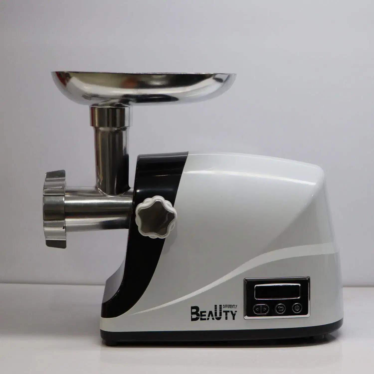 چرخ گوشت بیوتی مدل۱۹۲ همزن برقی آک نو نو|سایر لوازم برقی|ابهر, |دیوار