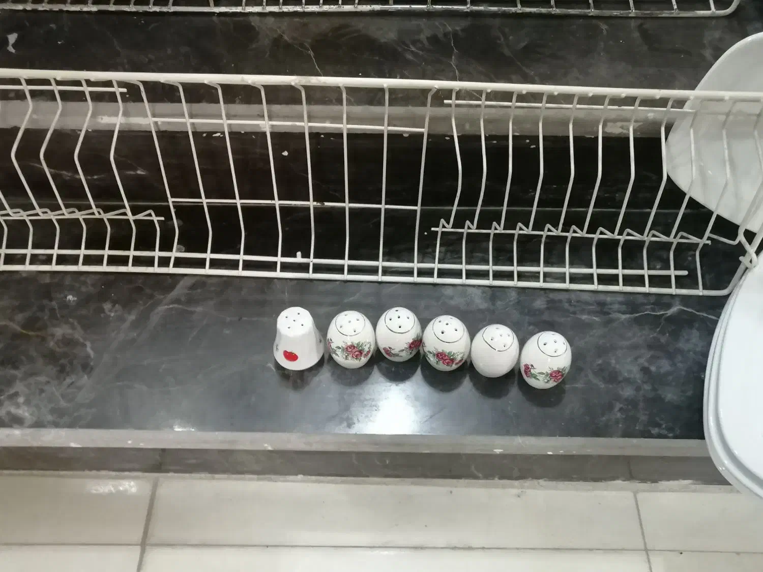 آب چکان|آبچکان و نظمدهنده ظروف|شیراز, سایت اداری|دیوار