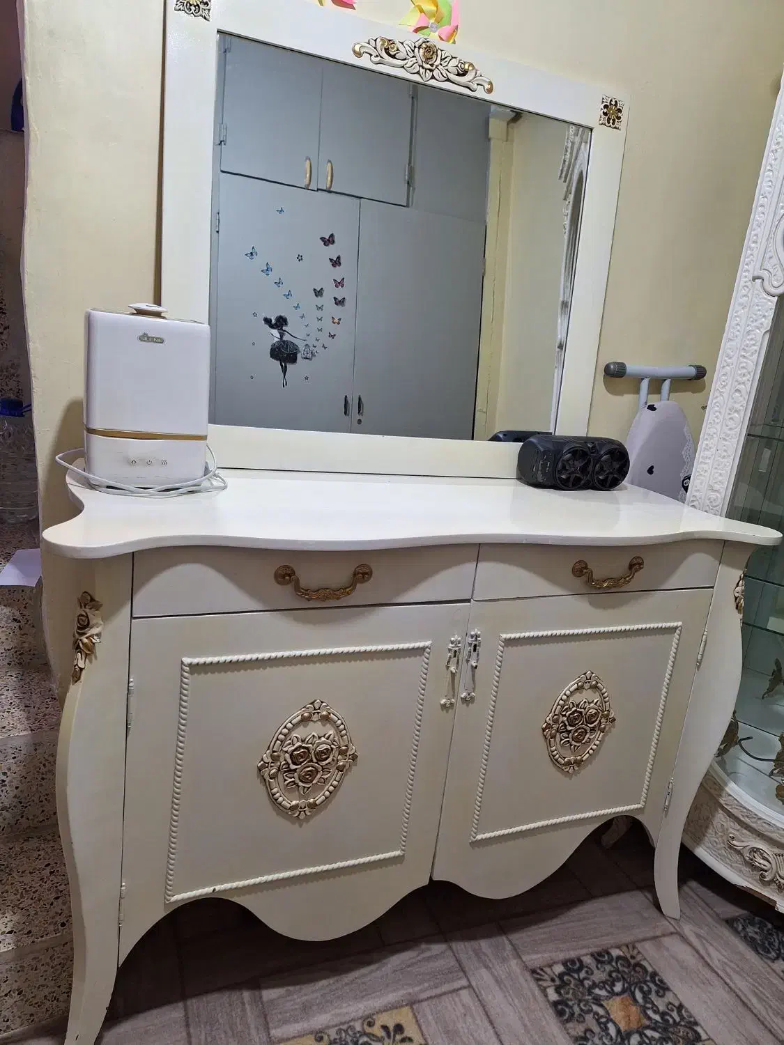 میز تلویزیون کنسولی و بوفه|بوفه، ویترین، کنسول|قدس, شهرقدس|دیوار