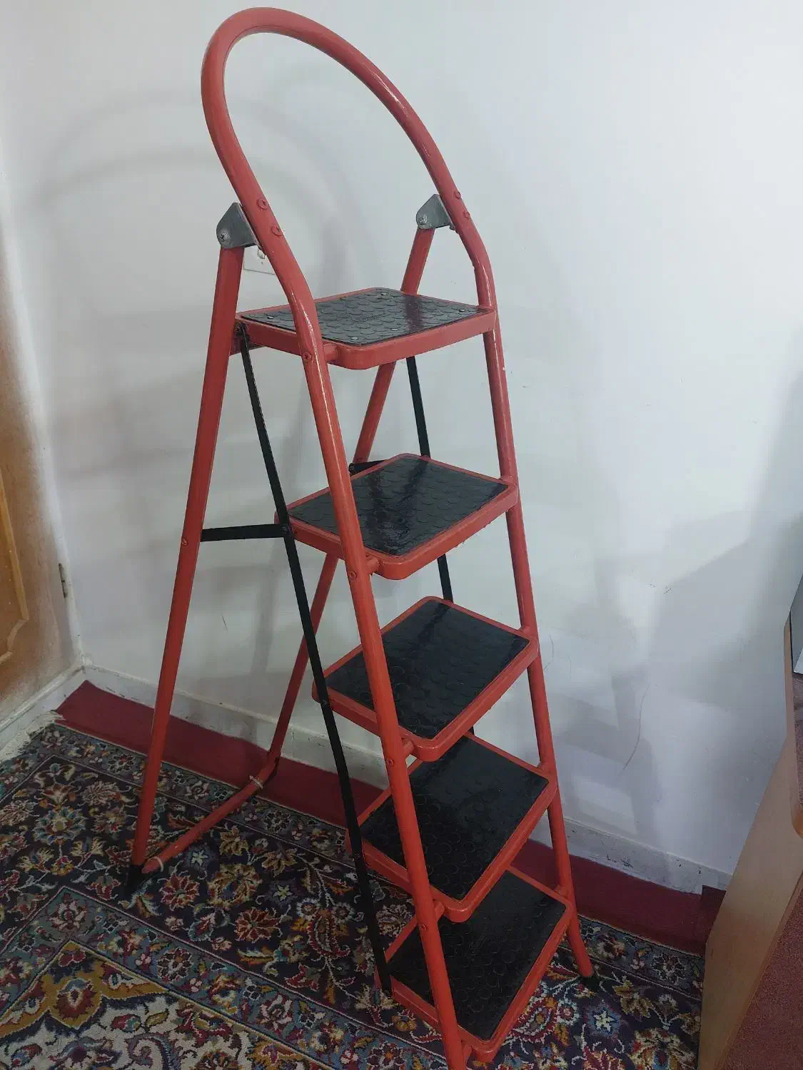 نردبان تاشو|ابزارآلات|اراک, |دیوار