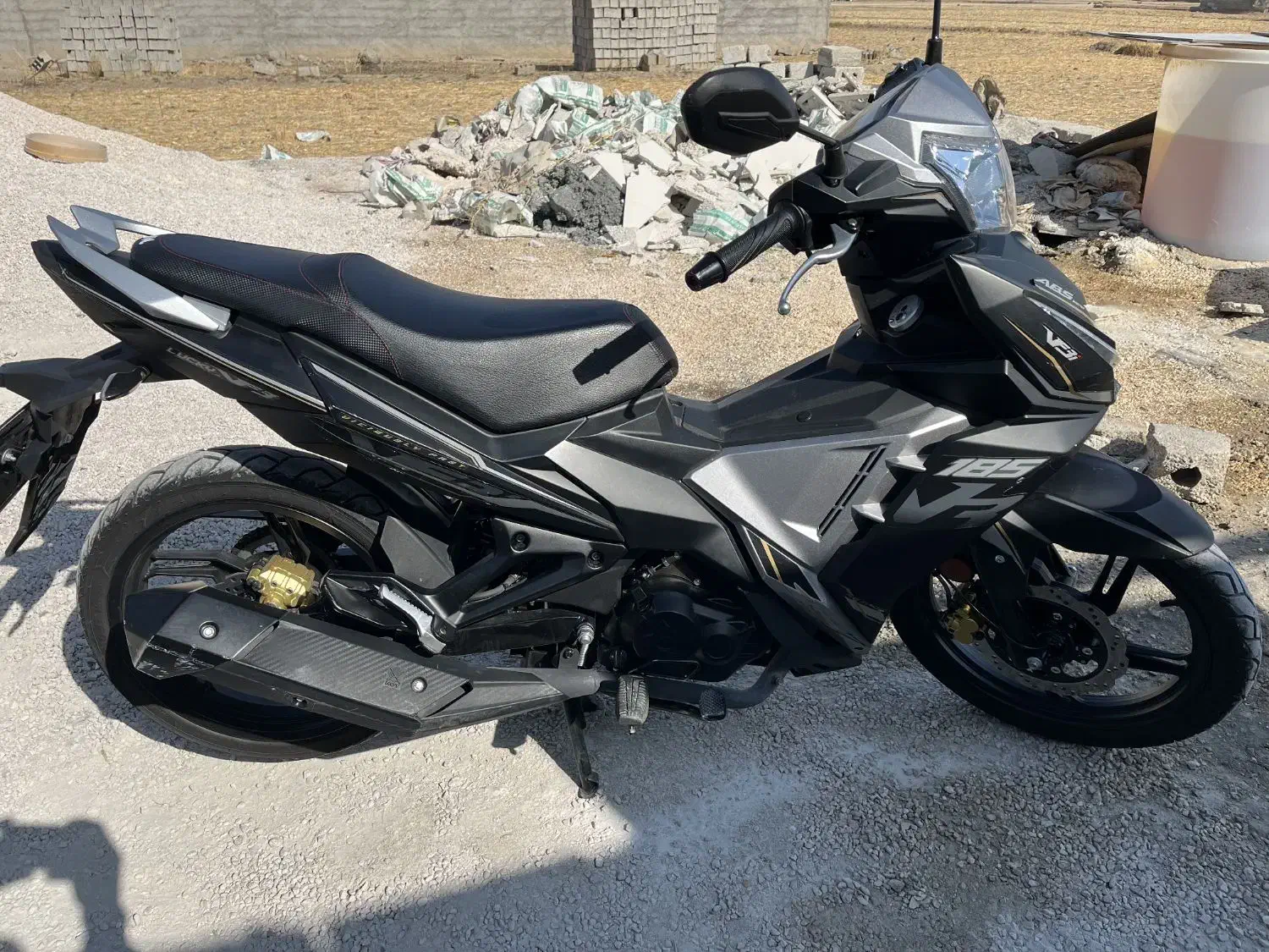 لاکی ۱۸۵ ABS|موتورسیکلت|خمینی‌شهر, |دیوار