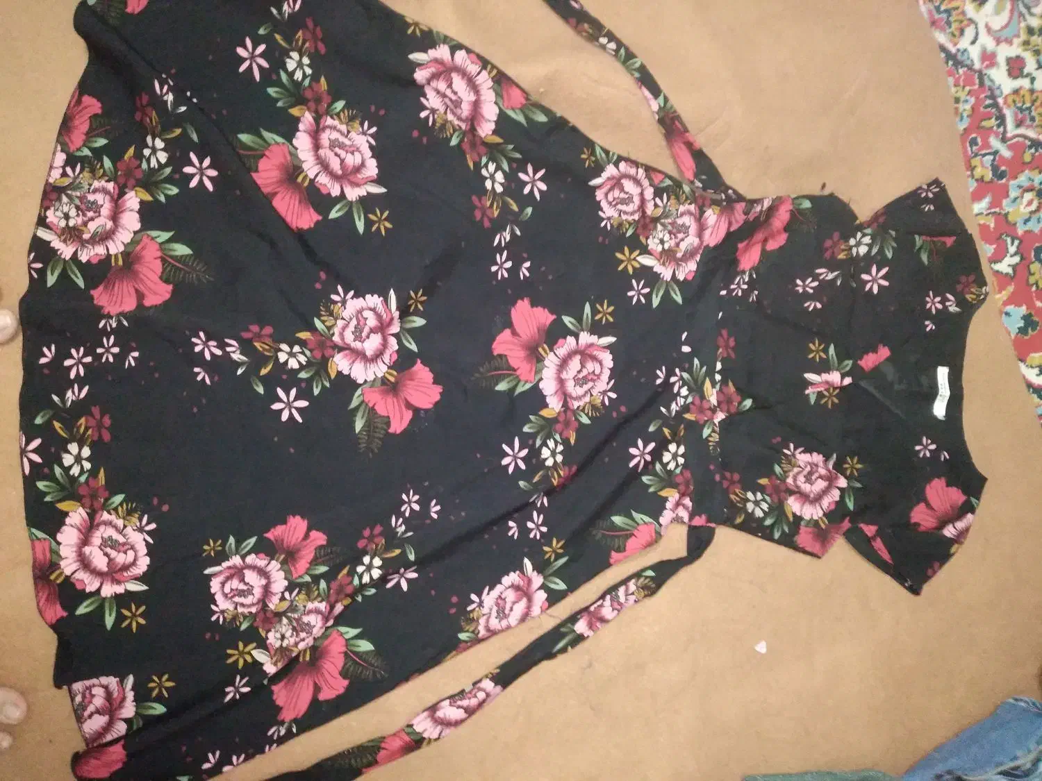 لباس های زنانه نوکارتهران،بعضی درحدنو|لباس|تربت جام, اسماعیل آباد|دیوار