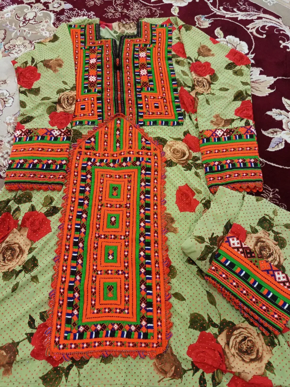 لباس فروشی درسوران|لباس|سراوان, |دیوار