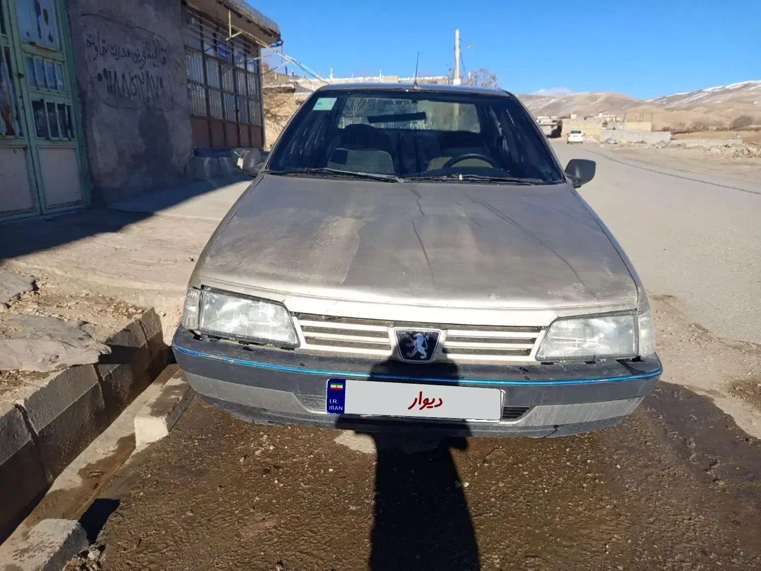 پژو ۴۰۵ رنگ بژ مدل ۸۲ قیمت۲۷۰م|خودرو سواری و وانت|سرخه حصار, |دیوار