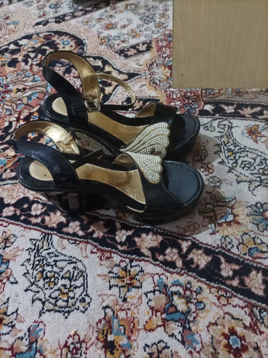 صندل دخترانه 250تومن سایز 38|کفش و لباس بچه|شیراز, سلطان آباد|دیوار
