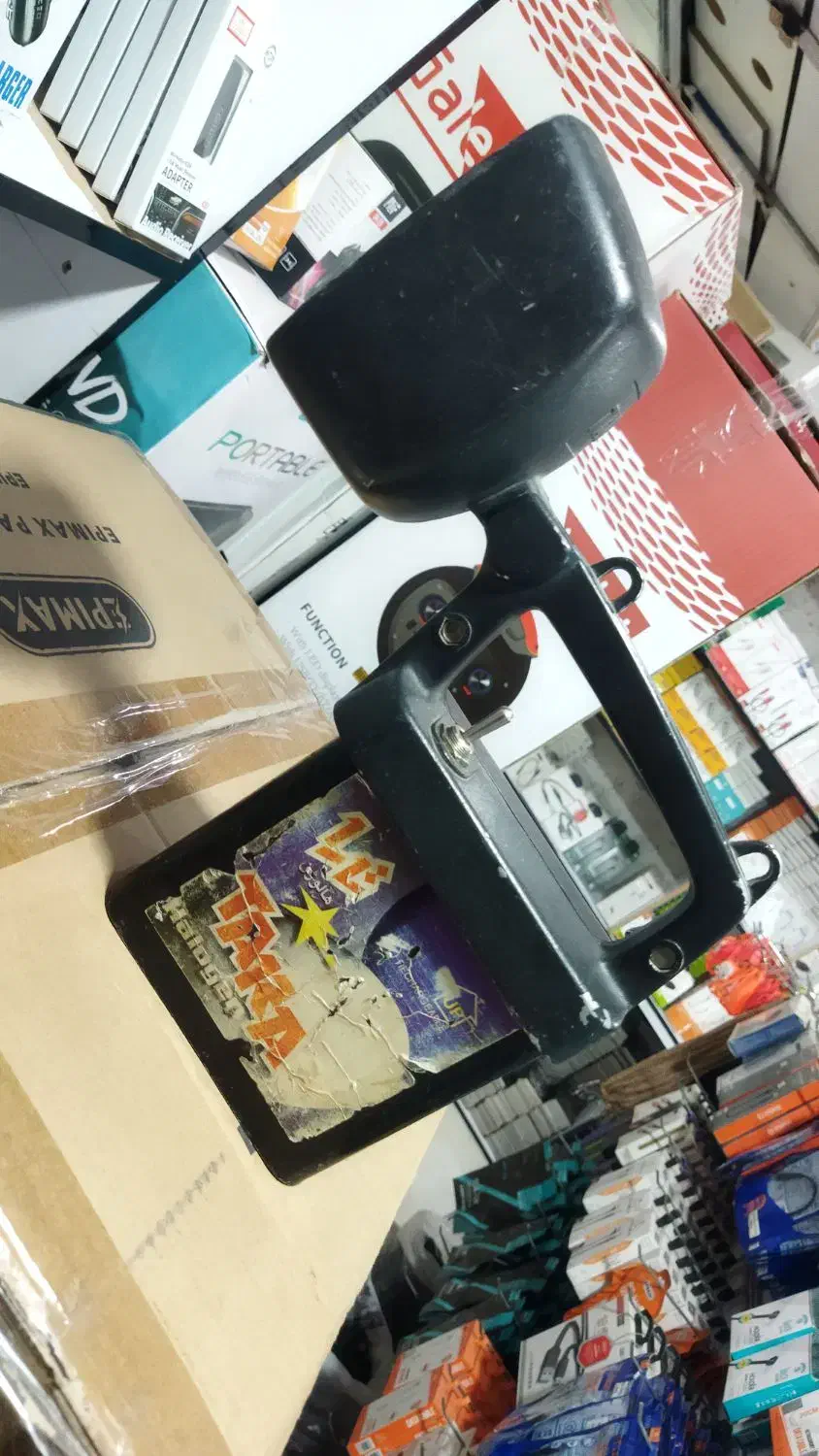 چراغ قوه قدیمی نگهبانی|کوهنوردی و کمپینگ|ایذه, |دیوار