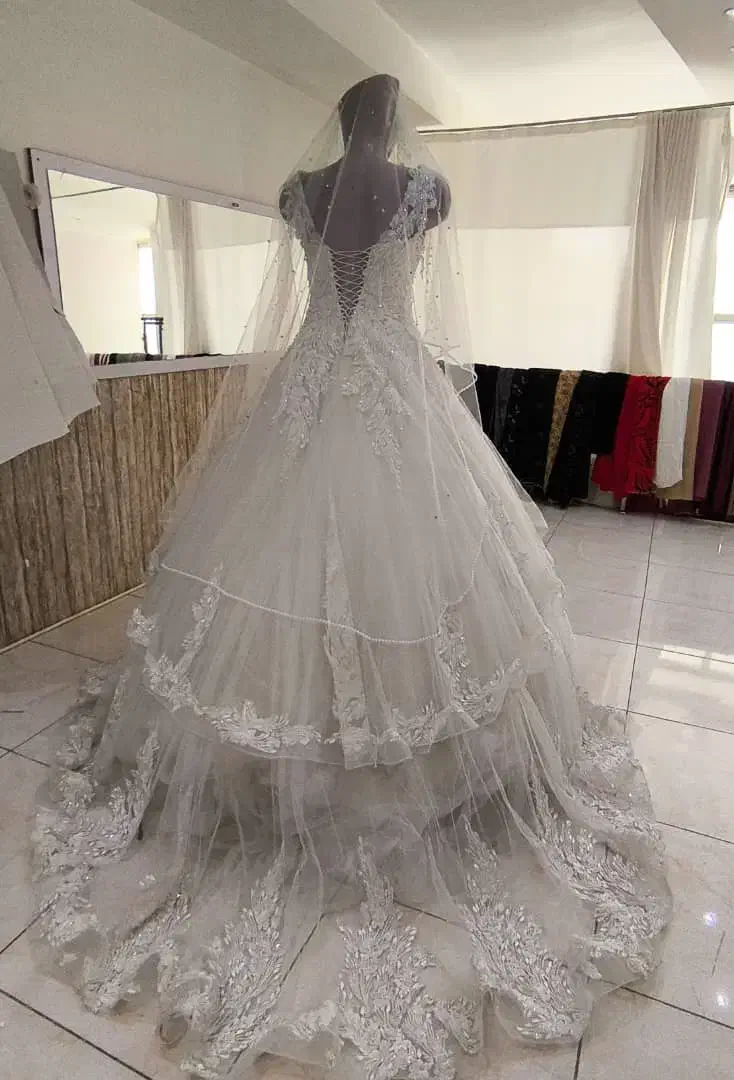 لباس عروس|لباس|ارومیه, |دیوار