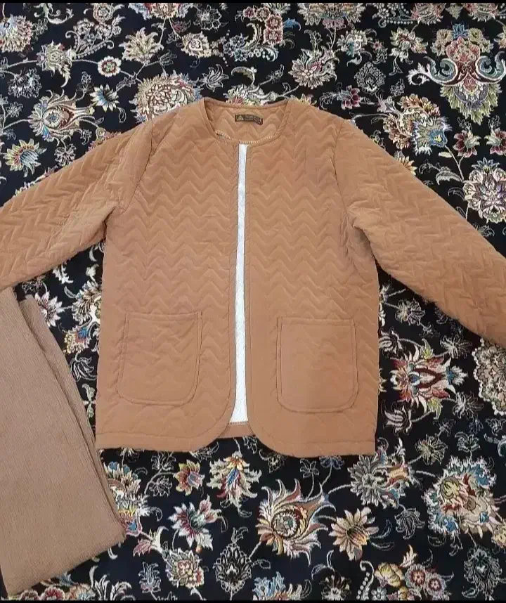 تعدادی لباس|حراج|ایذه, |دیوار