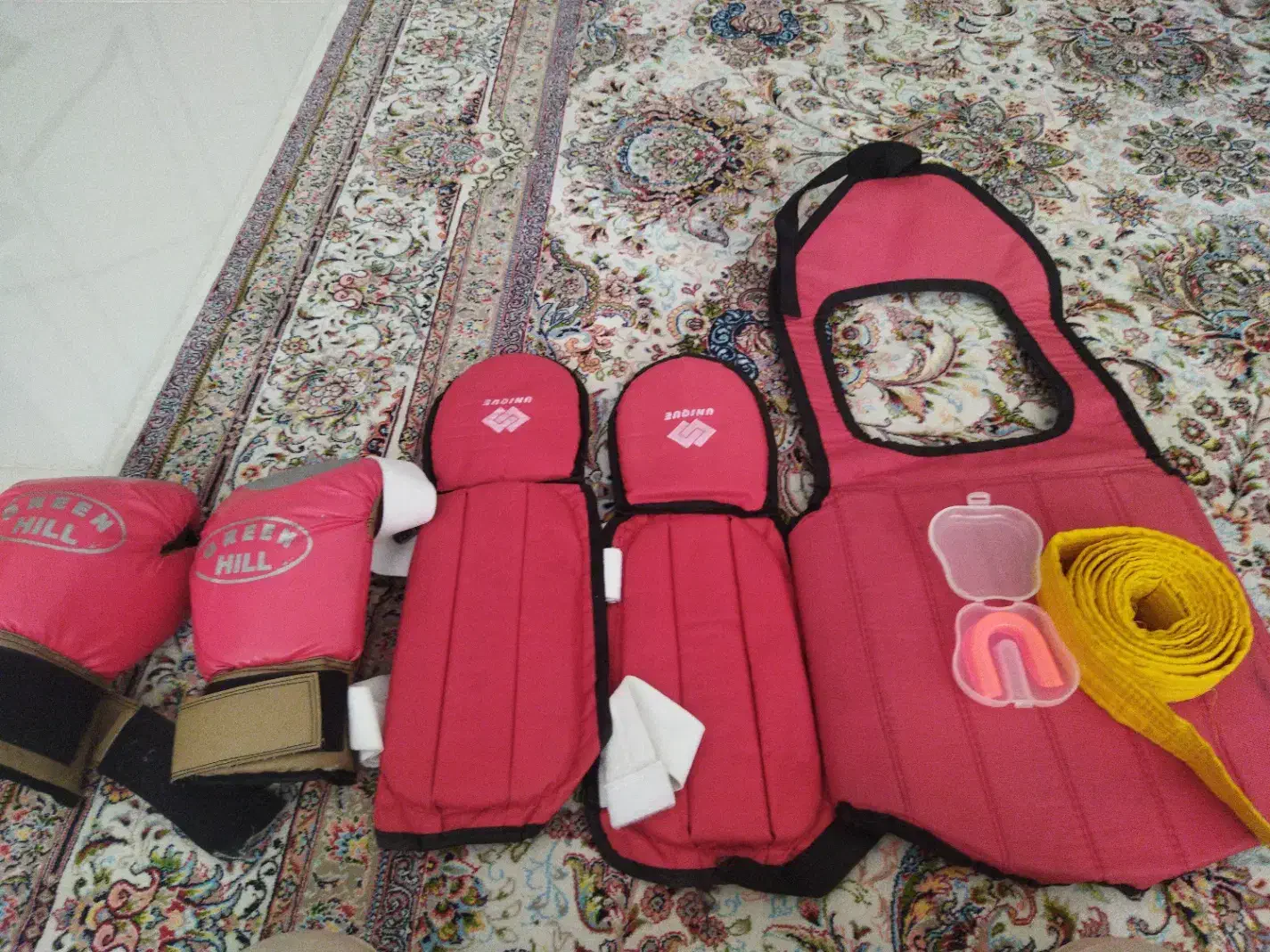 لوازم بوکس|تجهیزات ورزشی|فردیس, منظریه|دیوار