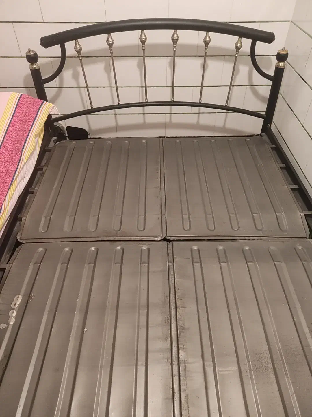 تخت فلزی 2 نفره|تخت و سرویس خواب|دوگنبدان, |دیوار