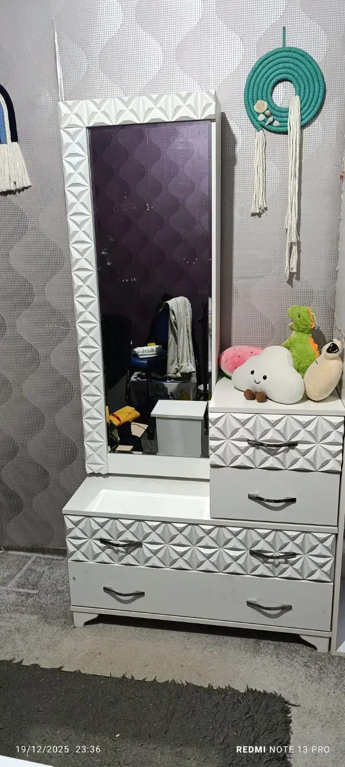 میز آرایش|تخت و سرویس خواب|بندر ماهشهر, |دیوار