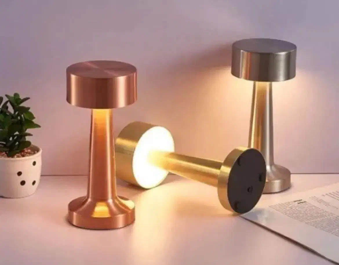 آباژور رومیزی لمسی شارژی در انواع طرح و رنگ|چراغ خواب و آباژور|تهران, امانیه|دیوار