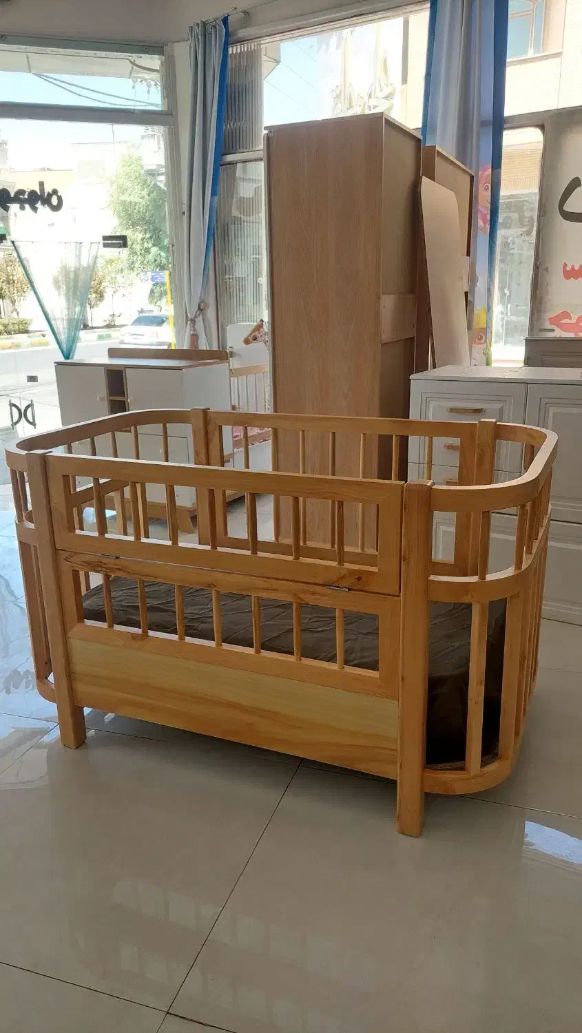 تخ ت نوزادی فول چوب درجه A|تخت و سرویس خواب|قم, کلهری|دیوار