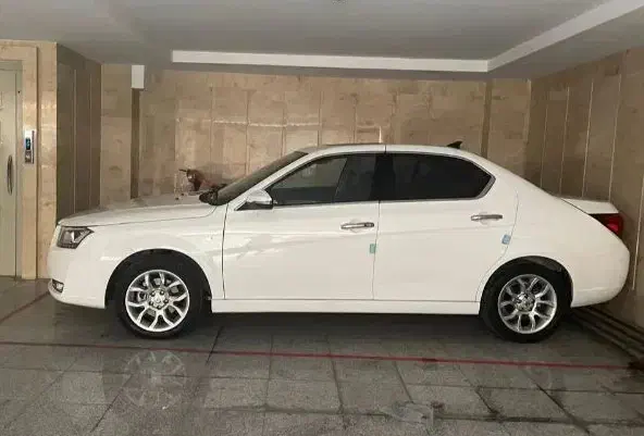 دنا اتومات اپشنال.مدل1404خشک|خودرو سواری و وانت|کرمان, |دیوار