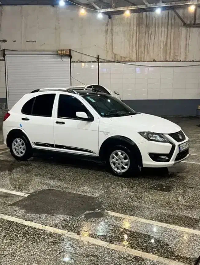 کوییک ار1403 سفید مشکی 6هزارکارکرد درحده صفره|خودرو سواری و وانت|الیگودرز, |دیوار