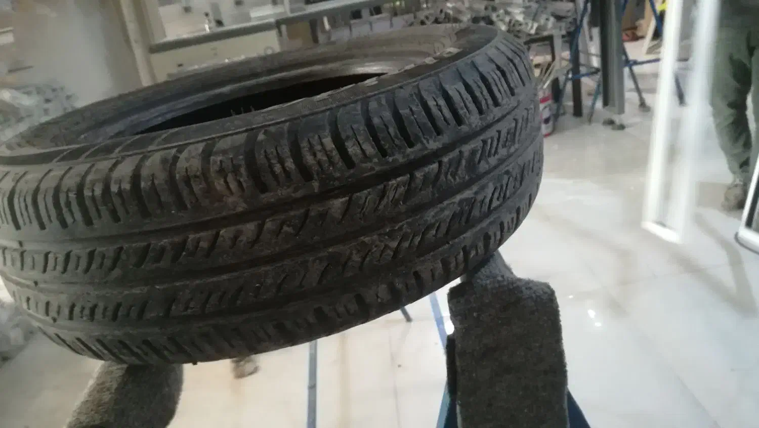 لاستیک ماشین|قطعات یدکی و لوازم جانبی|پردیس, شهرک صنعتی خرمدشت فاز ۷|دیوار