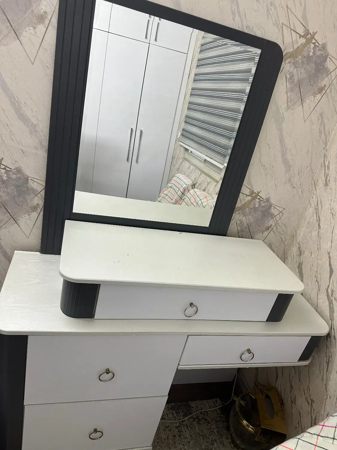 آیینه و میز|تخت و سرویس خواب|تهران, تهرانسر مرکزی|دیوار